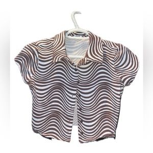 Trippy Garage Cropped Button-Up Top